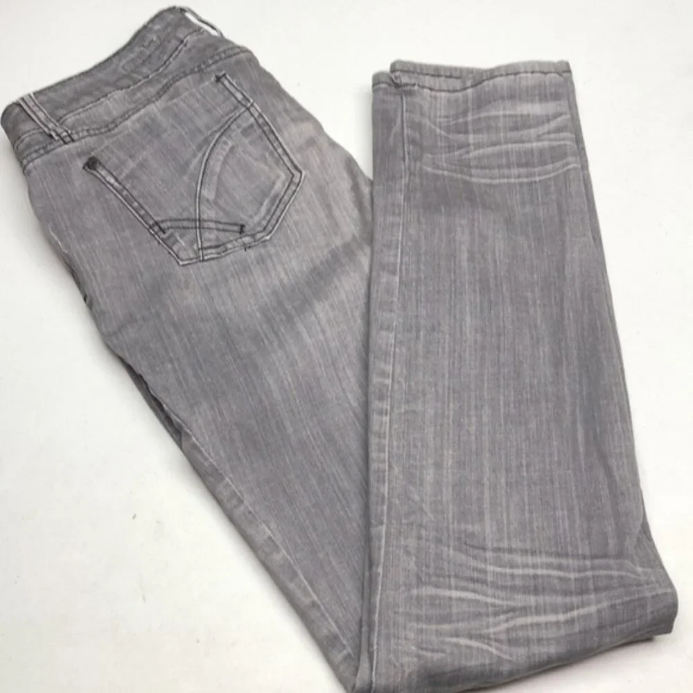 KENSIE GRAY JENNIFER STRAIGHT LEG JEANS 30x32 ⭐️